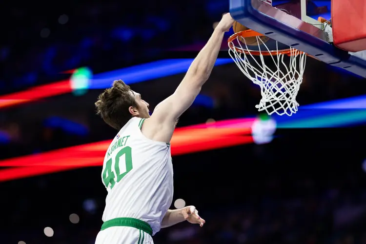 NBA季后赛倒计时，里昂清晨再遭质疑，细节引发关注，管理层满意，身体对抗强度拉满的简单介绍-乐鱼娱乐体育